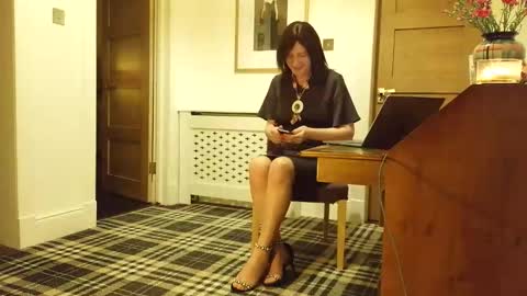 Irena Adler online show from 02/02/26, 08:40