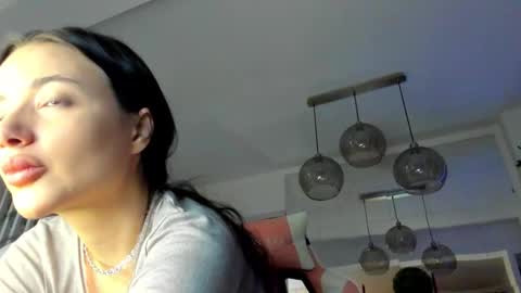 Ir s room online show from 10/17/25, 04:04