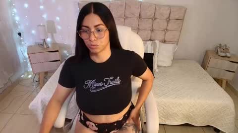 Snapshot of iriina_hotbusty chatting on 11/15/25, 10:37 Irina online show from 11/15/25, 10:37