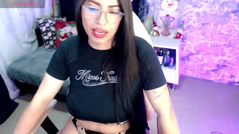 Snapshot of iriina_hotbusty chatting on 12/19/25, 11:01 Irina online show from 12/19/25, 11:01