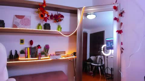    online show from 03/01/25, 09:26