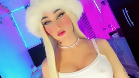 Snapshot of irina_lechera_ chatting on 09/16/25, 07:37 Irina online show from 09/16/25, 07:37