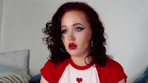 Snapshot of irinaart chatting on 12/15/24, 07:42 Irina online show from 12/15/24, 07:42