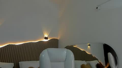 iris8_ online show from 03/11/26, 07:31