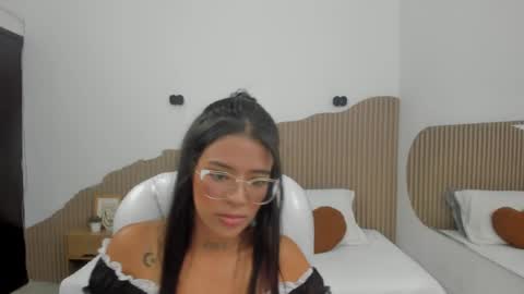 iris8_ online show from 04/20/26, 07:15