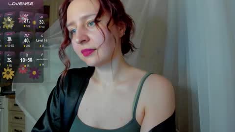 Iris online show from 12/17/25, 03:40