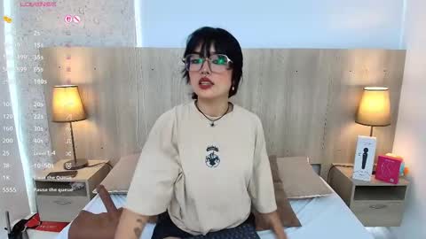 Iris online show from 02/15/26, 07:32