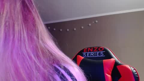 Lily online show from 10/13/25, 03:45