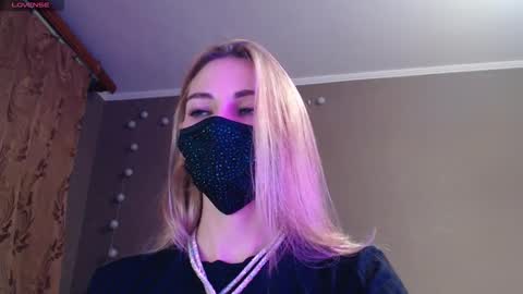 Lily online show from 11/01/25, 04:31