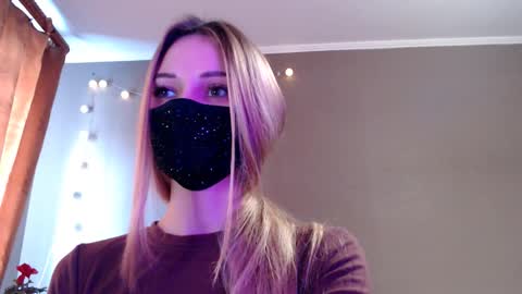 Lily online show from 02/10/26, 01:26