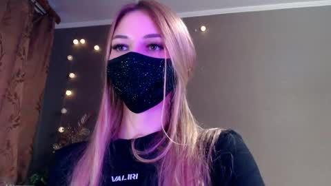 Lily online show from 05/13/26, 04:48