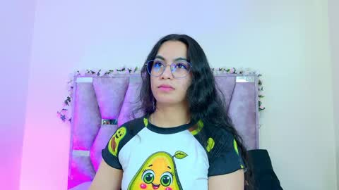 Iris online show from 04/15/26, 06:04