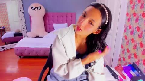 Snapshot of iris_stone_ chatting on 01/23/25, 10:32 Iris online show from 01/23/25, 10:32