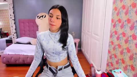 Snapshot of iris_stone_ chatting on 03/10/25, 08:01 Iris online show from 03/10/25, 08:01