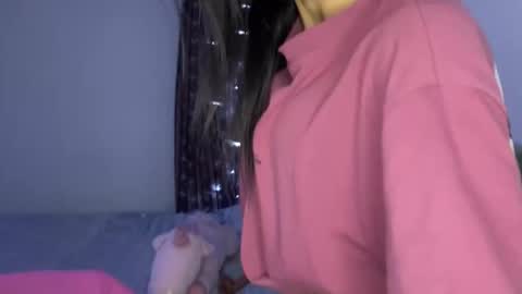 Snapshot of iris_stone_ chatting on 10/05/25, 06:39 Iris online show from 10/05/25, 06:39