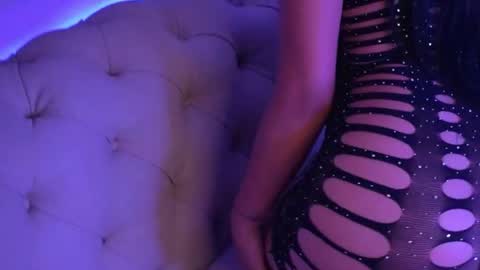 Snapshot of iris_thompson chatting on 02/22/25, 09:04 Iris online show from 02/22/25, 09:04