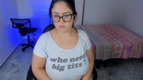 Snapshot of iris_torrez chatting on 09/10/25, 02:39 Iris online show from 09/10/25, 02:39