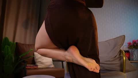 Iris online show from 04/25/26, 02:14