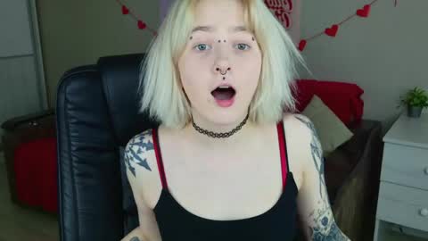 iris_wibess online show from 04/16/26, 05:30