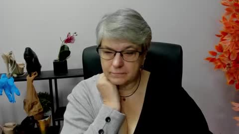 I R I S online show from 12/13/24, 08:09