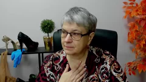 I R I S online show from 12/19/24, 07:29