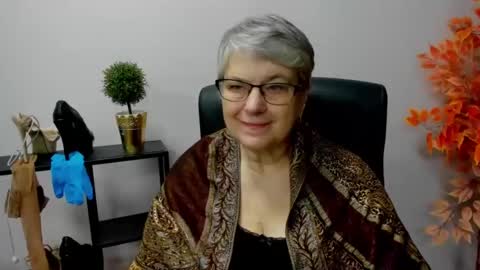 I R I S online show from 01/15/25, 07:37