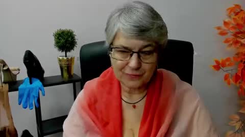 I R I S online show from 02/10/25, 11:15