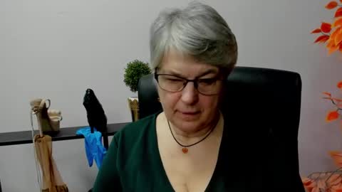 I R I S online show from 02/14/25, 08:21