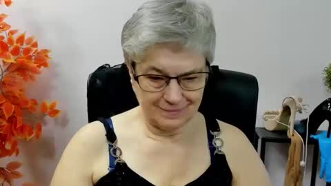 I R I S online show from 09/15/25, 06:24