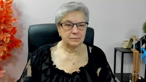 I R I S online show from 11/27/25, 07:43