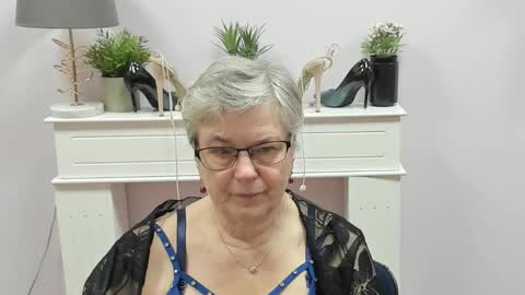 I R I S online show from 01/08/26, 07:10