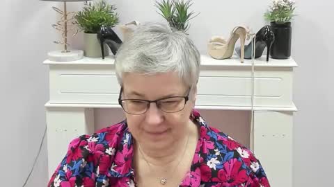 I R I S online show from 02/24/26, 07:06