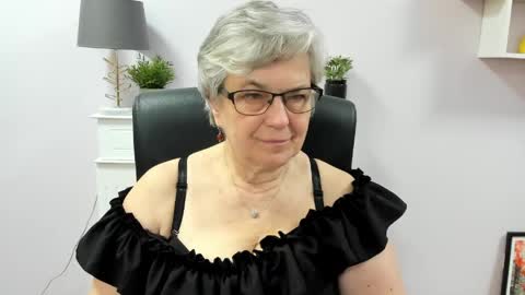 Snapshot of iris_xdesire chatting on 05/08/26, 07:14 I R I S online show from 05/08/26, 07:14