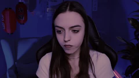 Snapshot of iriscline chatting on 12/17/24, 01:27 Iris online show from 12/17/24, 01:27