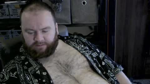 Snapshot of irishdaddy24 chatting on 12/23/24, 12:30 twitter theirishman205 online show from 12/23/24, 12:30