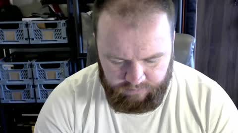 Snapshot of irishdaddy24 chatting on 12/30/24, 03:24 twitter theirishman205 online show from 12/30/24, 03:24