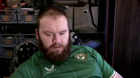 Snapshot of irishdaddy24 chatting on 01/24/25, 08:44 twitter theirishman205 online show from 01/24/25, 08:44