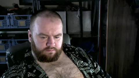 Snapshot of irishdaddy24 chatting on 02/03/25, 02:02 twitter theirishman205 online show from 02/03/25, 02:02