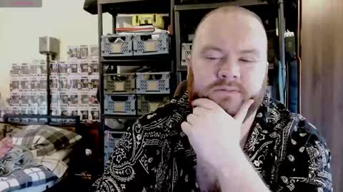 Snapshot of irishdaddy24 chatting on 09/18/25, 02:52 twitter theirishman205 online show from 09/18/25, 02:52