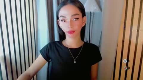 IRISH AND TRIXIE online show from 03/19/26, 02:04