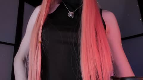 Snapshot of irisice chatting on 12/06/24, 02:17 Miss Iris Fansly Miss Iris new inst. online show from 12/06/24, 02:17