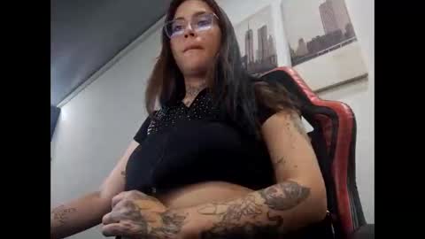 Snapshot of iriss_cardenas chatting on 04/18/26, 09:48 iriss_cardenas online show from 04/18/26, 09:48