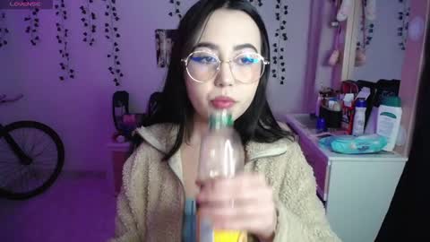 Iris  online show from 11/28/25, 05:10