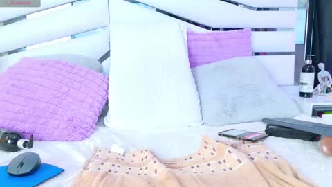 Iris online show from 02/15/25, 05:50