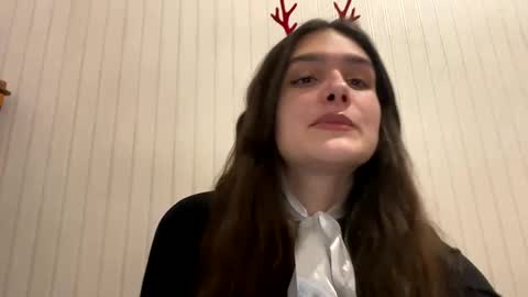 irisss31 online show from 12/08/24, 05:01