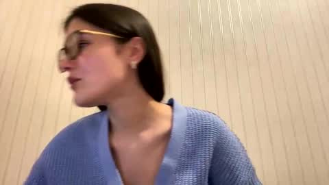 irisss31 online show from 02/09/25, 05:33