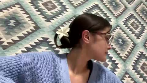 irisss31 online show from 10/10/25, 07:24