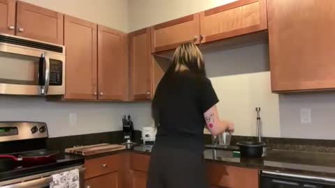 irissweets online show from 04/09/26, 03:17