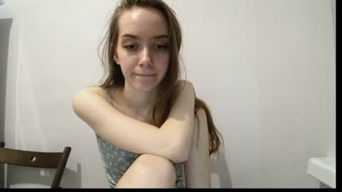irma_b2004 online show from 05/16/26, 07:34
