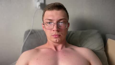 Snapshot of iron__chapman chatting on 09/21/25, 09:38 Iron online show from 09/21/25, 09:38